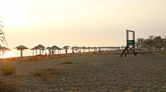 zandstrand voor Naturisten resort Ada Bojana