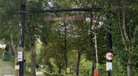 Naturistencamping Mal Raj in Slovenië met groene omgeving, kampeerplaatsen en zwemplezier
