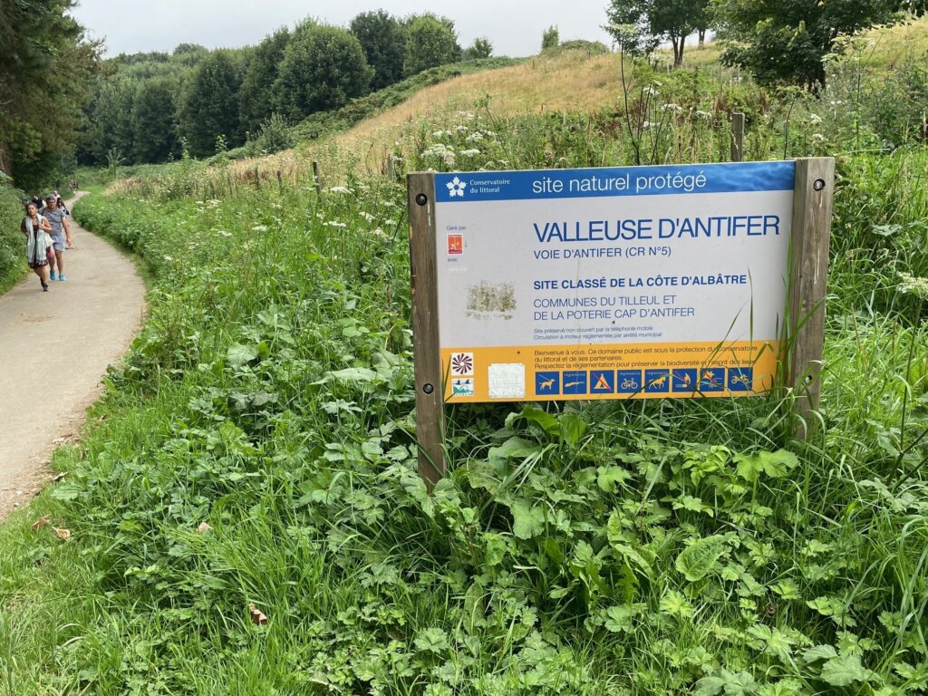 aanduiding natuurgebied Naaktstrand Le Tilleul in Normandië