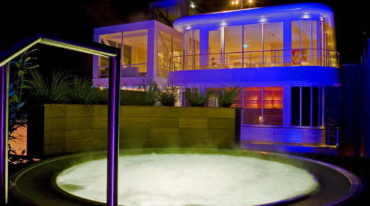 Het bubbelbad van BLUE Wellnessboot Mill