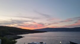 avondlicht op Naaktstrand Vrboska Hvar