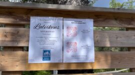 informatiebord op Naaktstrand Luleå – Lulviksbadet